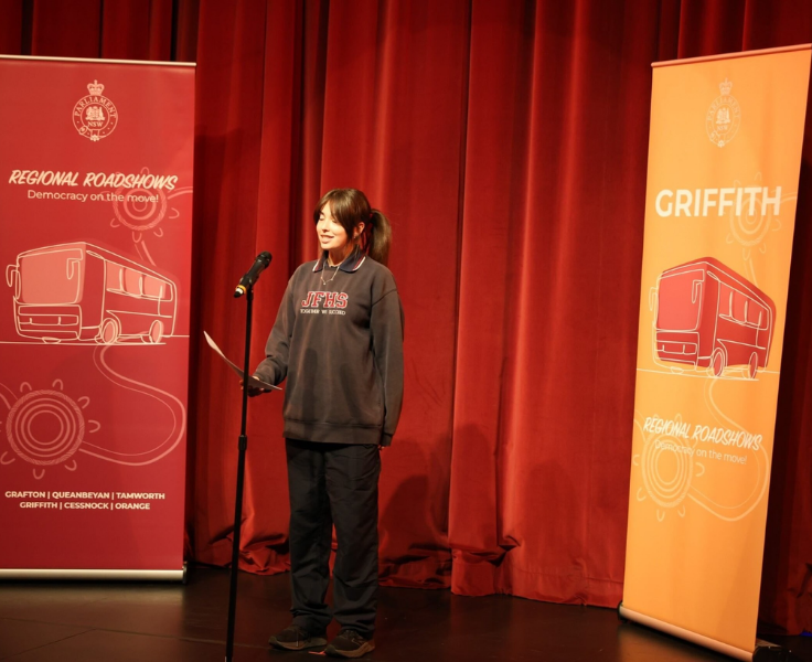 Copy of DA - Gallery - Debating